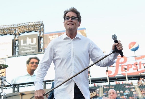 Huey Lewis Net Worth