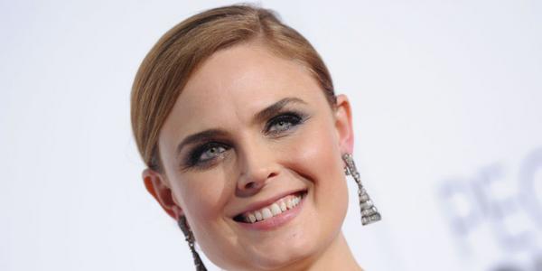 Emily Deschanel Net Worth